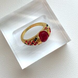Elegant Gold and Red Gemstone Ring